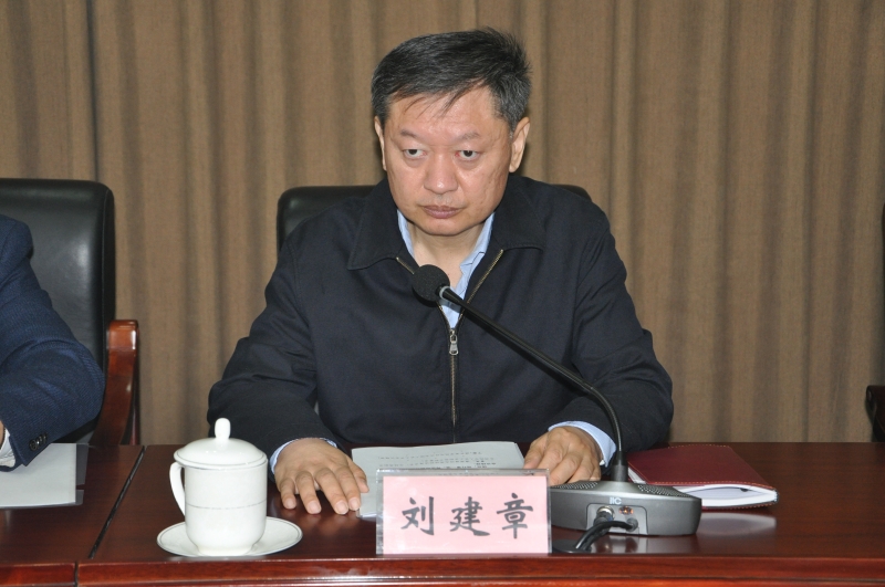 全市就业工作推进会议召开